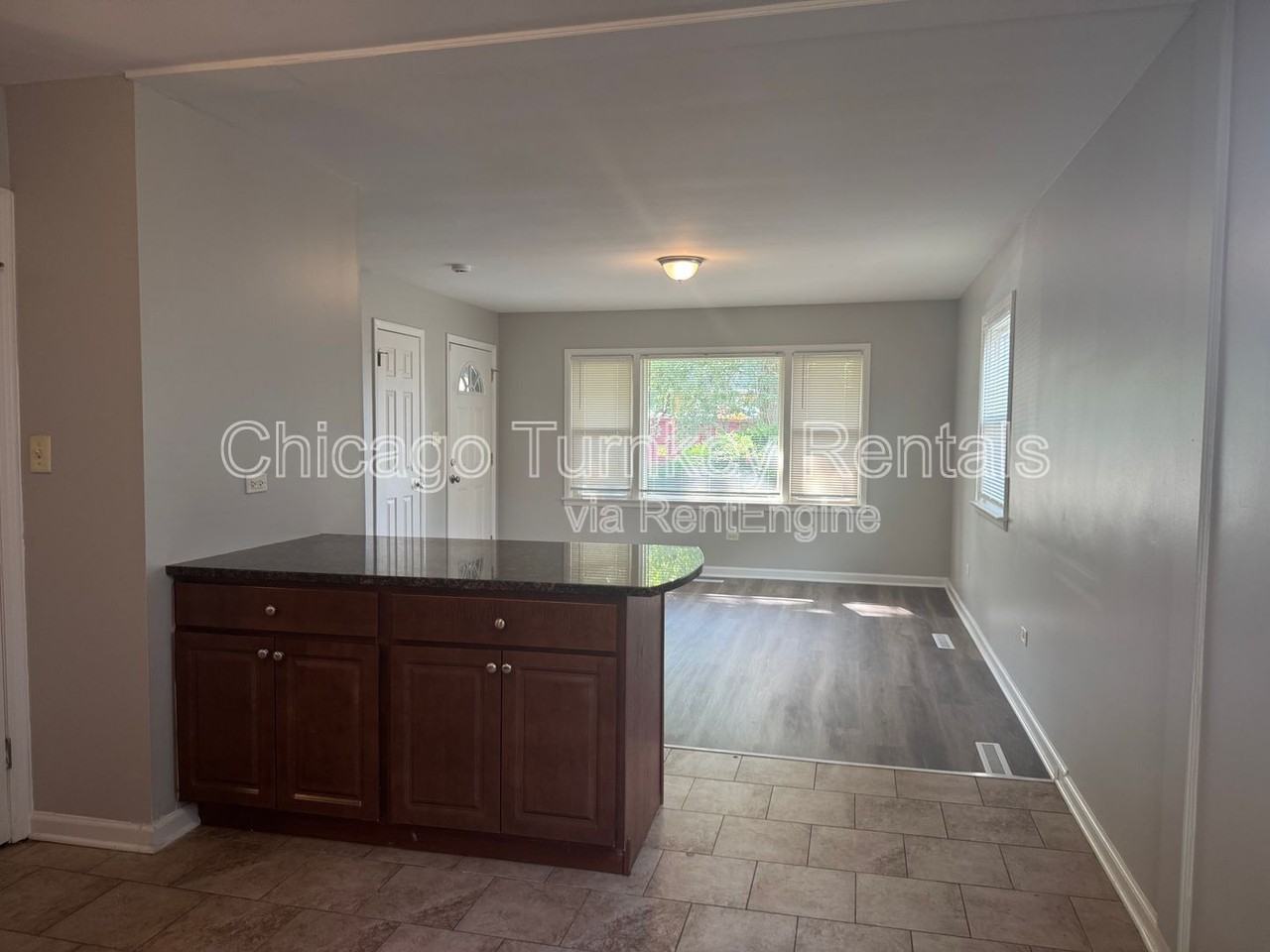 17729 Community St - Photo 3 of 17