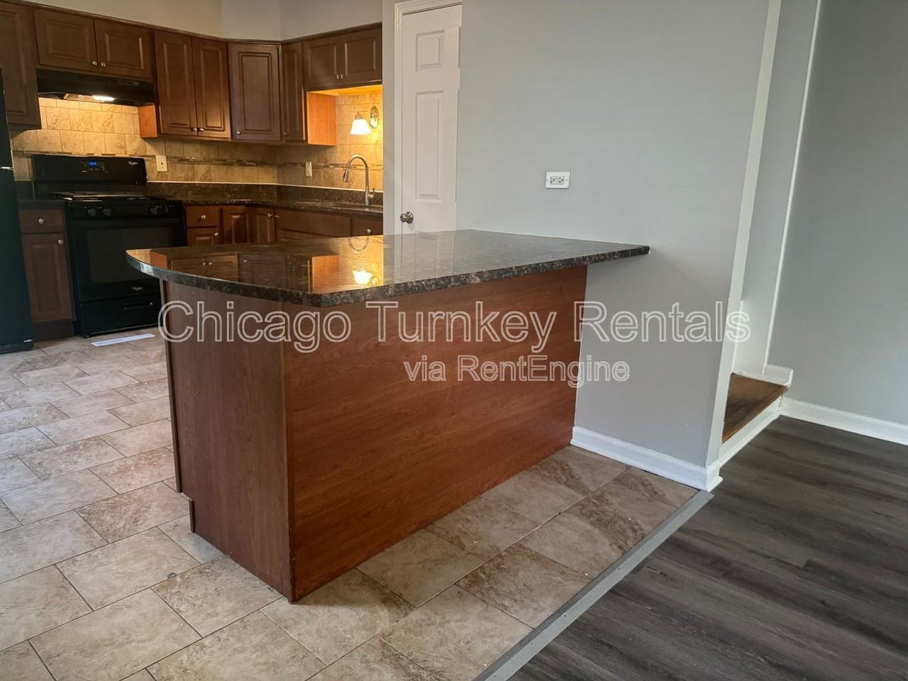 17729 Community St - Photo 6 of 17