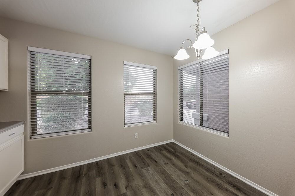 7637 S 27th Way - Photo 5 of 16