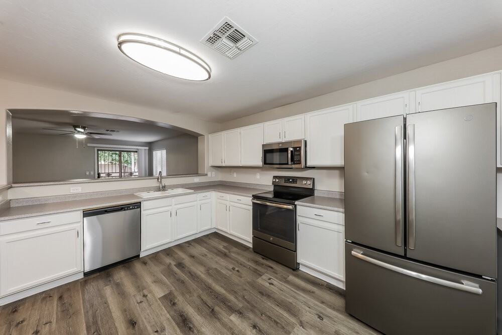 7637 S 27th Way - Photo 6 of 16
