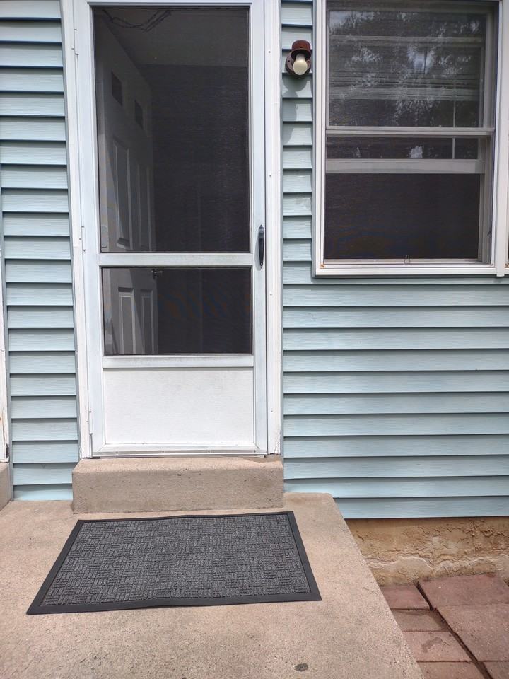 576A Nemoral St - Photo 3 of 30