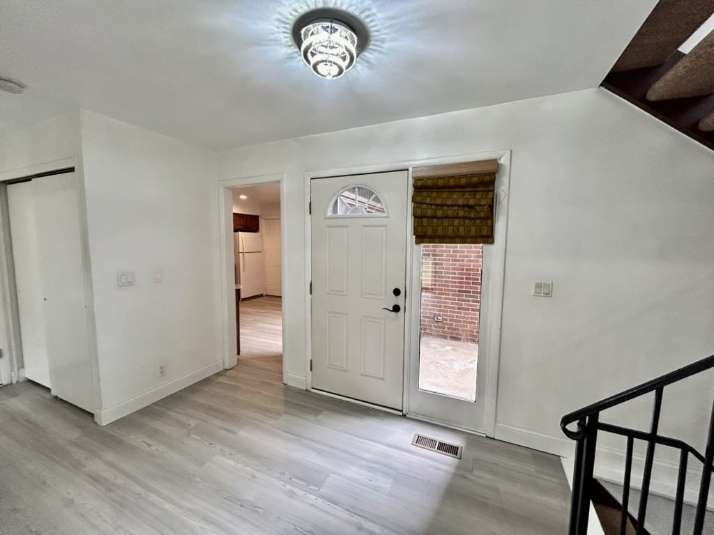 3069 Lindenwood Dr #47 - Photo 3 of 28