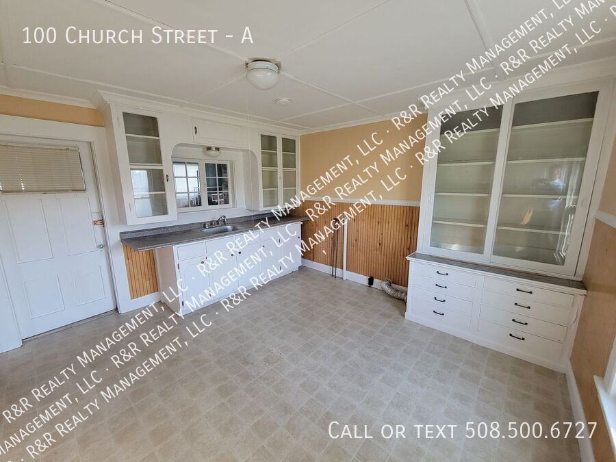 100 Church St #A - Photo 3 of 10