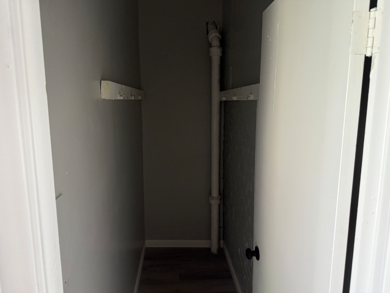 827 N Oakland St #827 - Photo 3 of 12