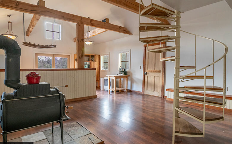 468 Walker Rd - Photo 2 of 10