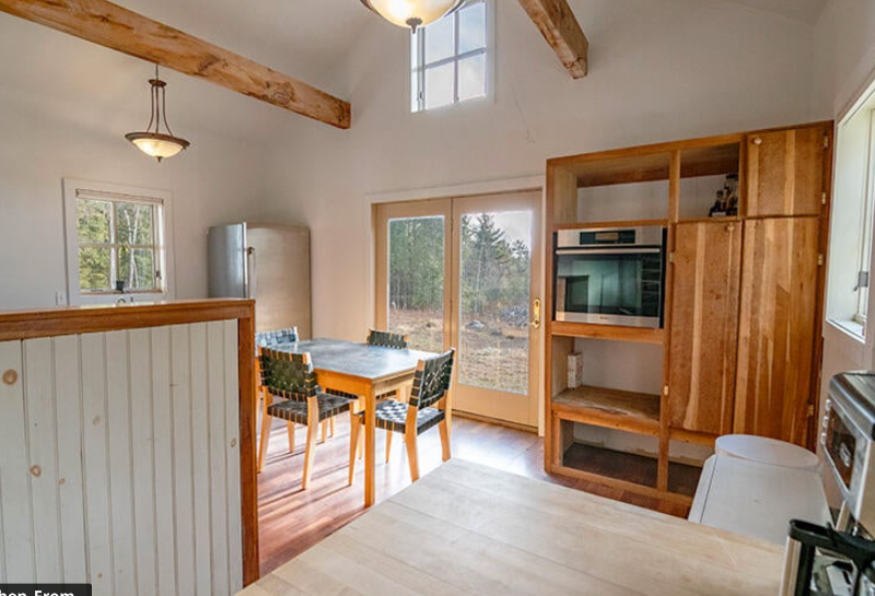 468 Walker Rd - Photo 3 of 10