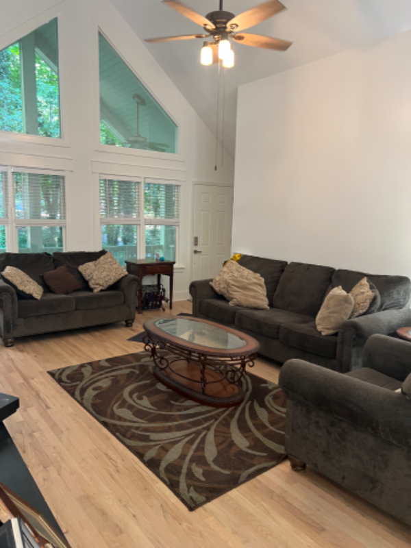 136 Hickory Hills Dr - Photo 3 of 8