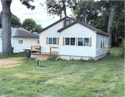 featured image of W220 Lake St