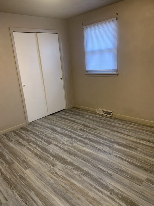 1801 North Gentry Lane - Photo 2 of 8