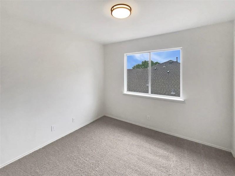1514 Barcus Dr - Photo 2 of 12