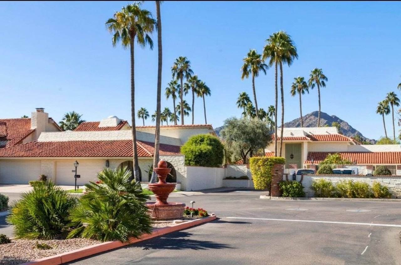 5511 North 71st Place - Photo 3 of 48