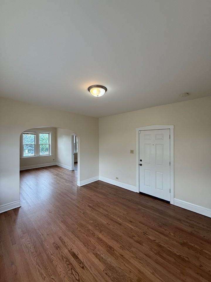 2245 South Central Avenue - Photo 3 of 10