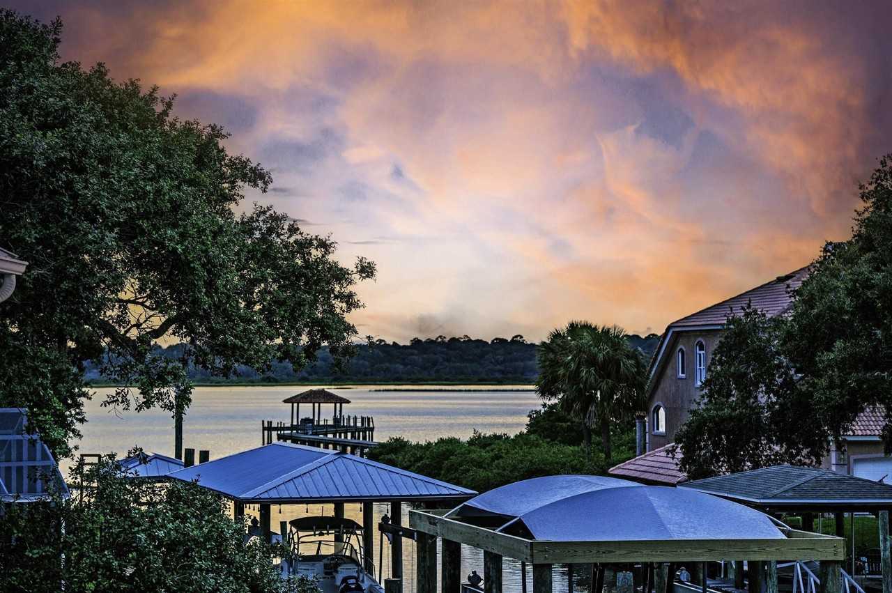 312 Amelia Ct - Photo 2 of 5