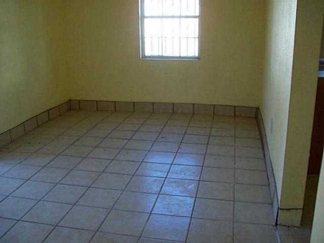 131 Linden St #C - Photo 2 of 6