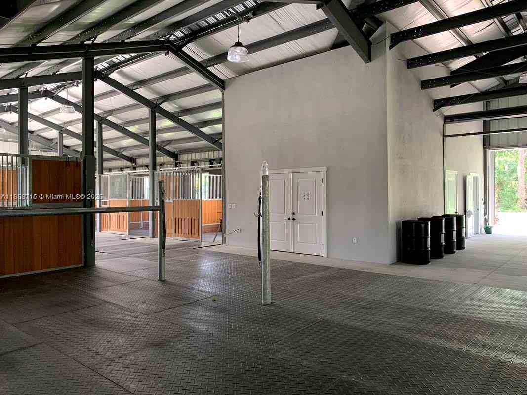 14561 Tangerine Drive - Photo 7 of 32