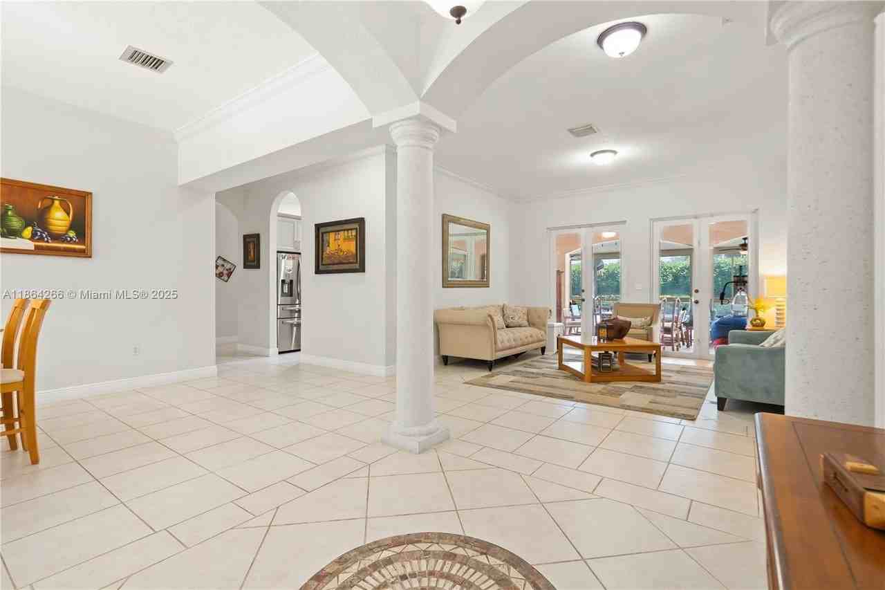 8366 Sw 193rd St - Photo 2 of 18