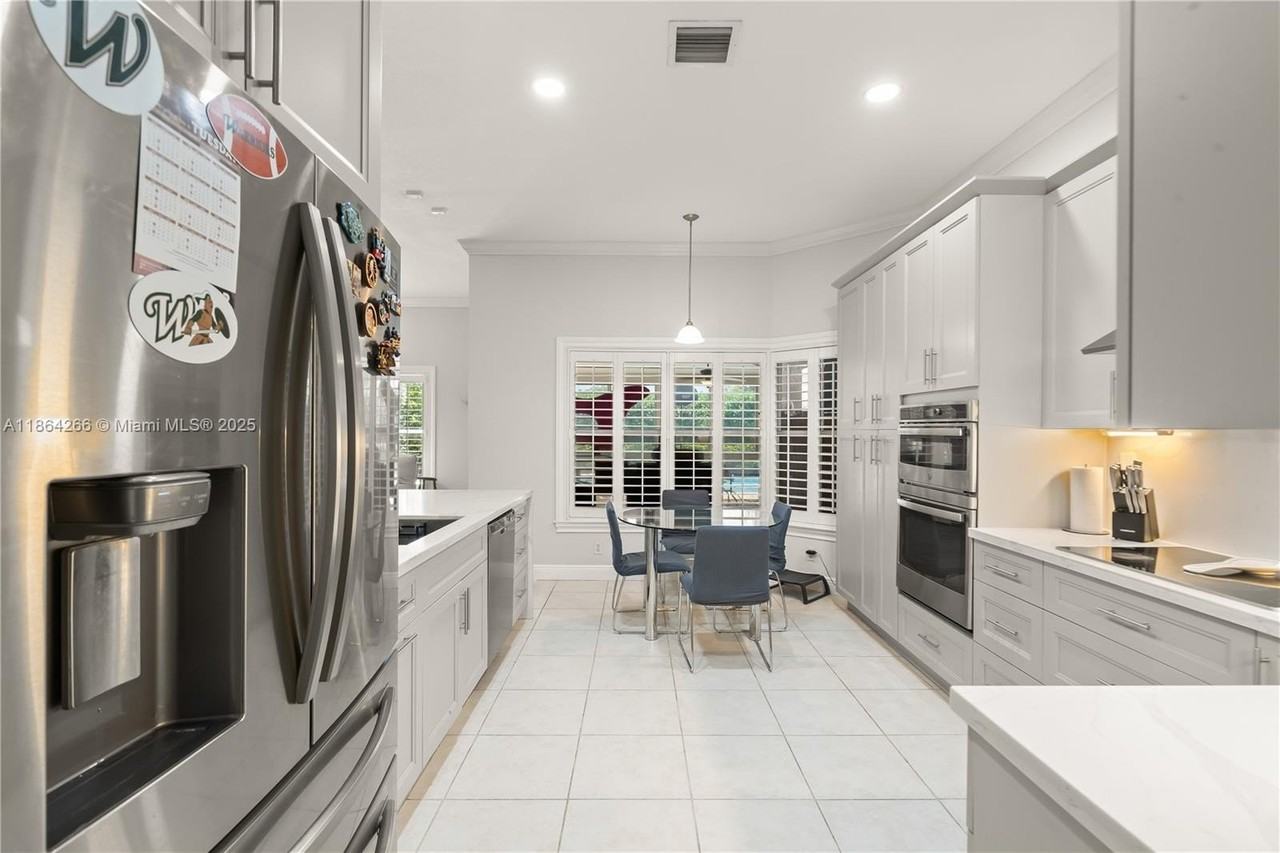 8366 Sw 193rd St - Photo 5 of 18