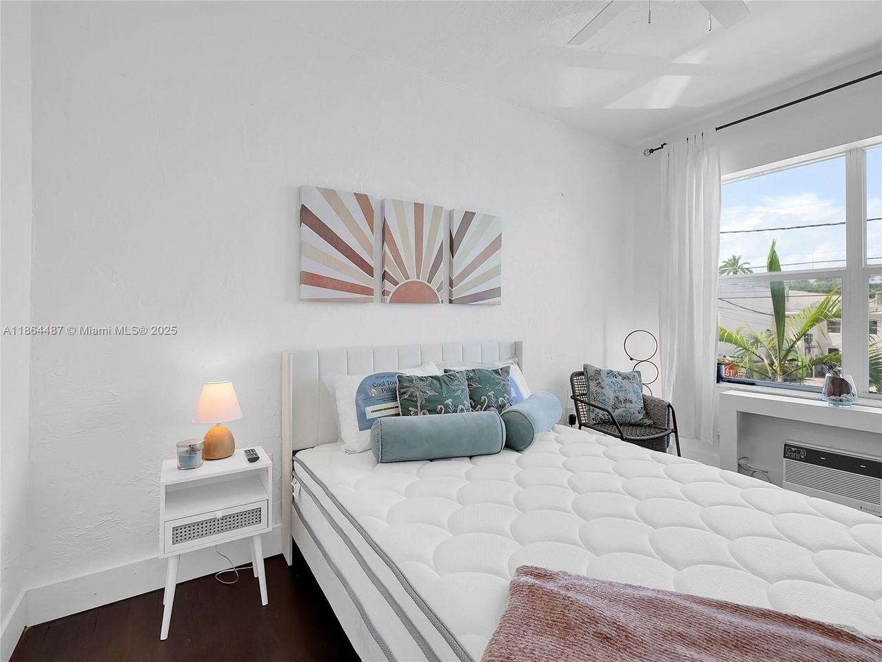 1618 Michigan Ave #25 - Photo 6 of 16