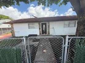 3091 Nw 30th St #B - Photo 1 of 1