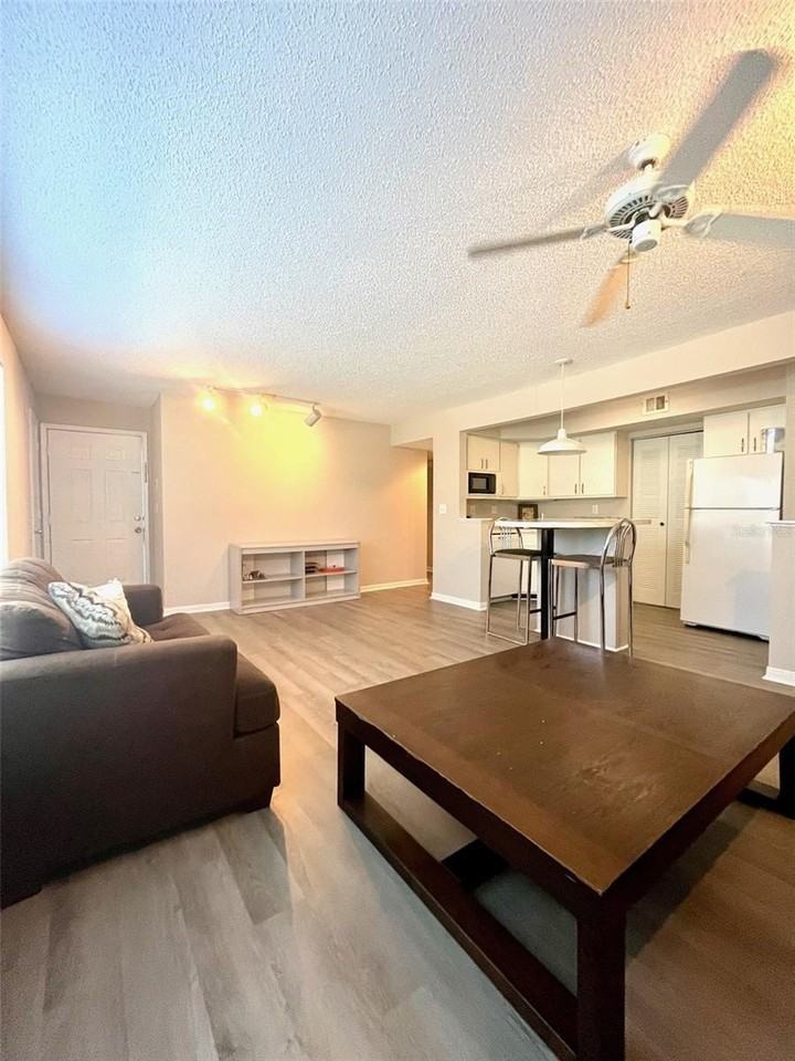 2601 Sw Archer Rd #211 - Photo 4 of 19