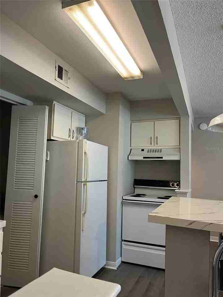 2601 Sw Archer Rd #211 - Photo 7 of 19