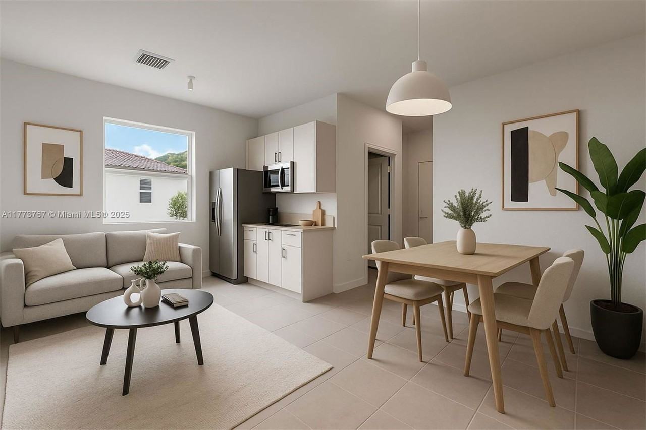 2700 Southeast 23rd Road - Photo 7 of 8