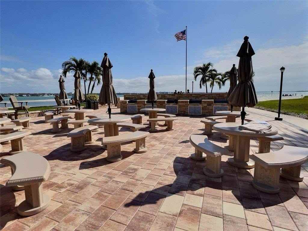 855 Bayway Blvd #806 - Photo 5 of 37