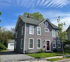 featured image of 6 Cottage St #2