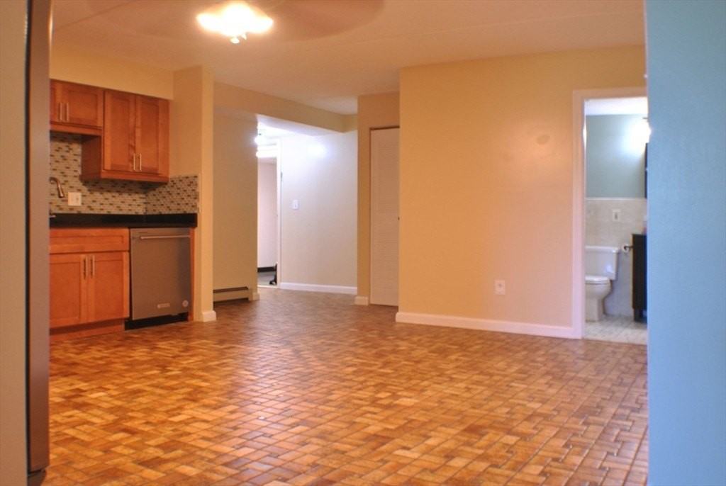 209 Riverview Ave #28 - Photo 4 of 19