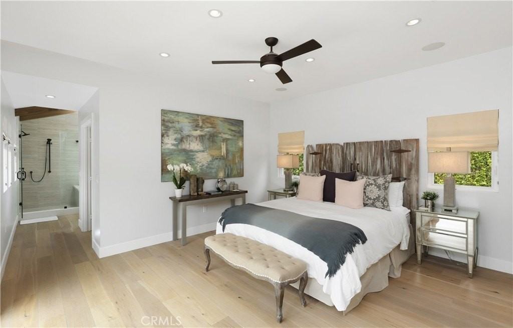 527 Seaward Rd - Photo 7 of 50