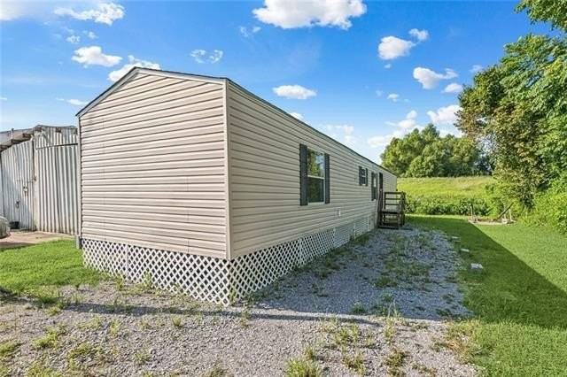 3008 River Rd - Photo 2 of 11