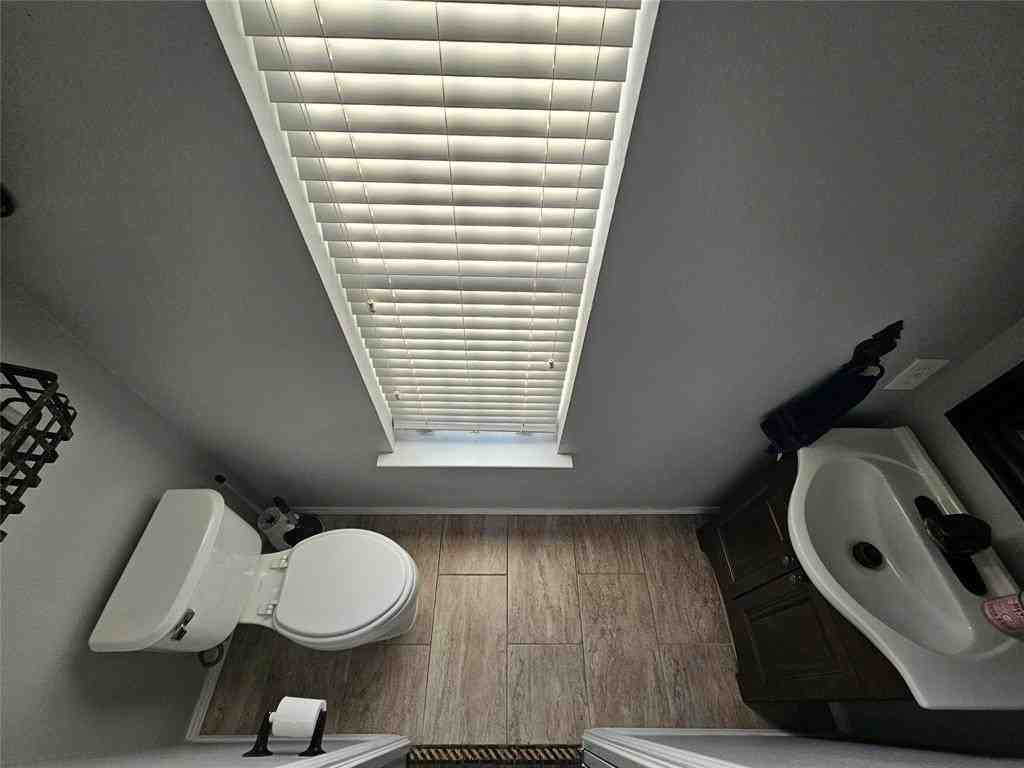 2507 Plumgrove Cir - Photo 3 of 16