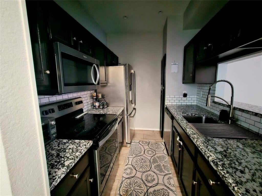 2507 Plumgrove Cir - Photo 6 of 16