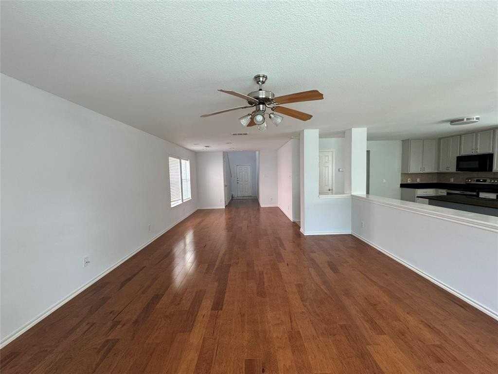 10105 Placid Drive - Photo 3 of 27