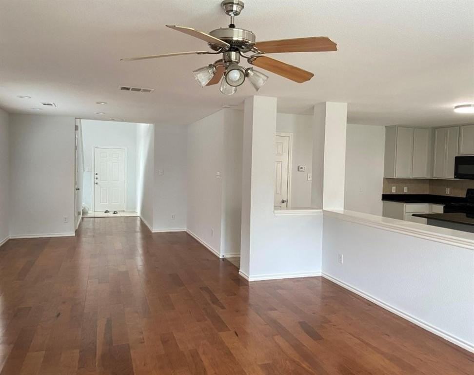 10105 Placid Drive - Photo 4 of 27