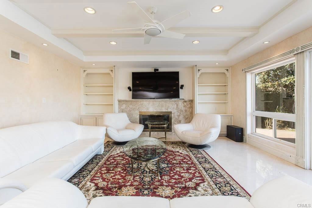 18301 Hampton Ct - Photo 2 of 8