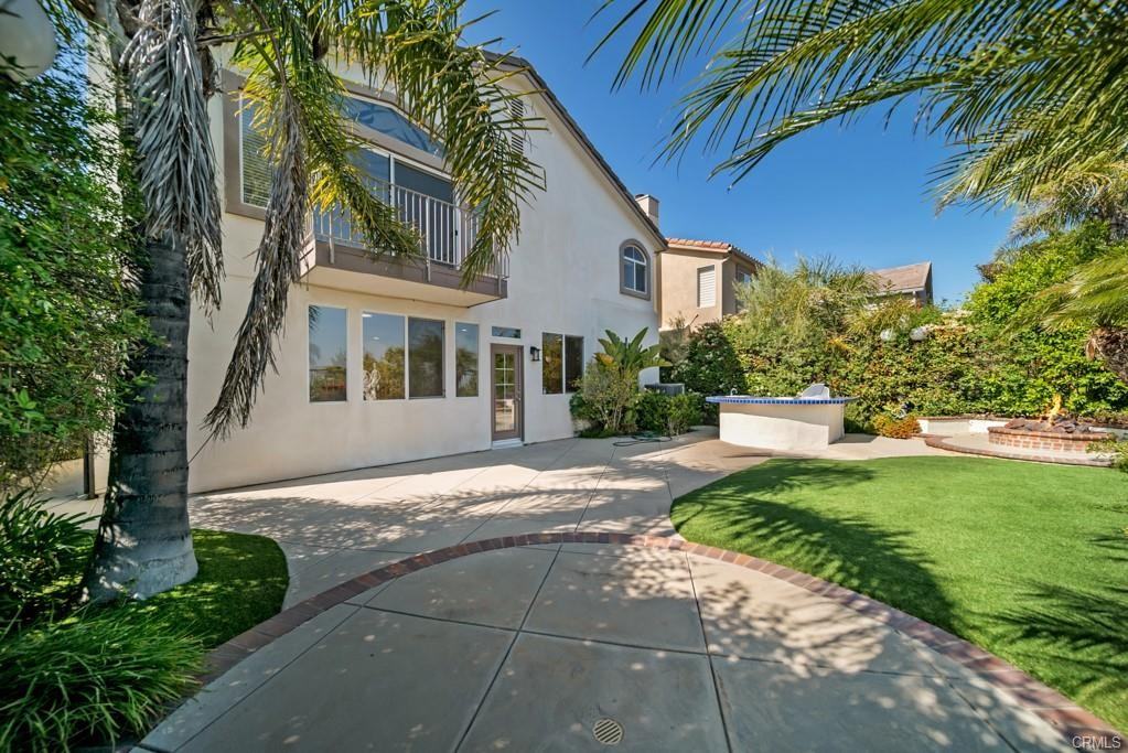 19646 Kilfinan St - Photo 3 of 8