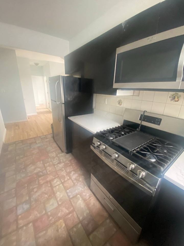 36th Ave & Steinway - Photo 4 of 15