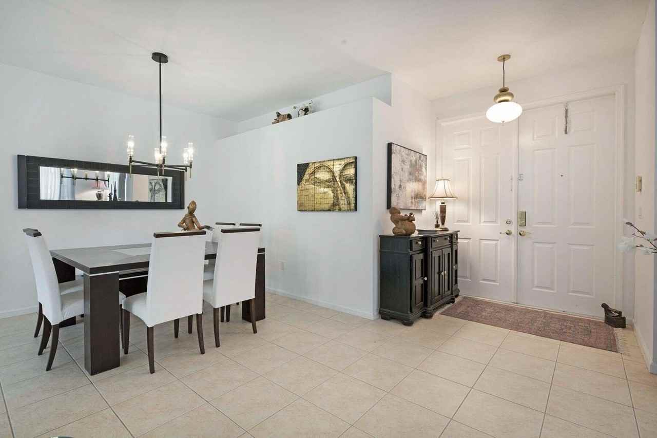 9061 Dupont Pl - Photo 5 of 40