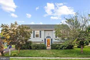 841 Briar Ct - Photo 1 of 1