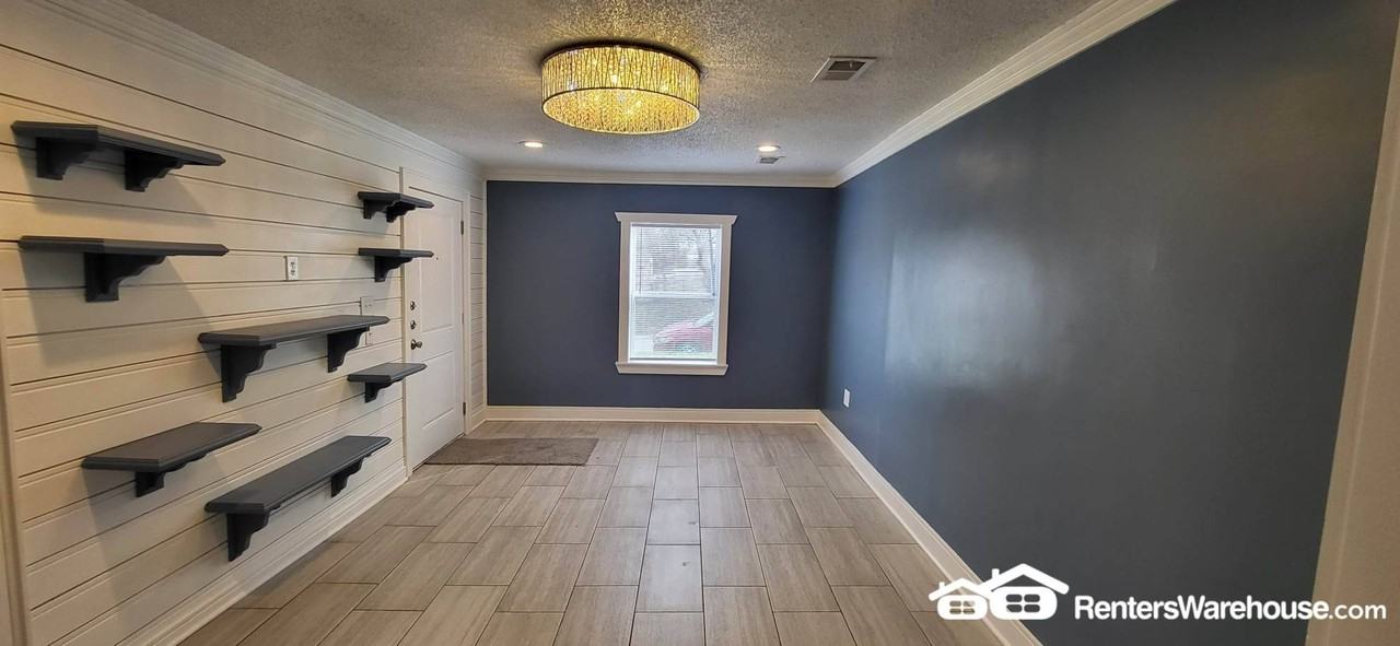 8724 E Roberts St - Photo 3 of 19