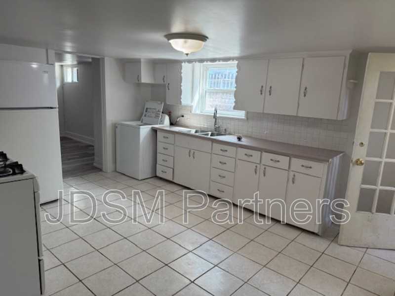 3319 Lowell Blvd #B - Photo 2 of 32