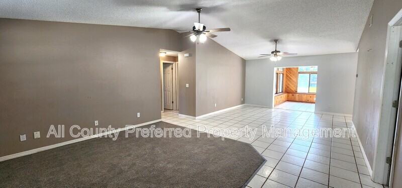 5901 Aires Ave - Photo 3 of 24