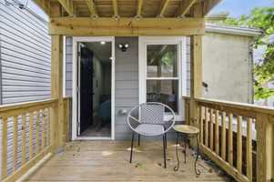 featured image of 1232 W Lombard St