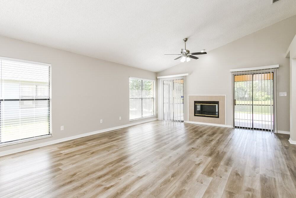 5514 Deepdale Dr - Photo 6 of 16