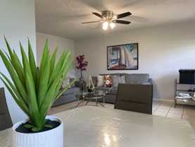 305 Windsor N - Photo 1 of 1