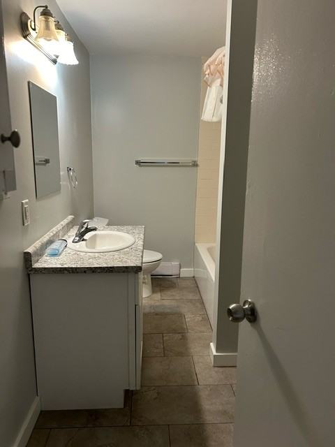 695 Railway Avenue - Photo 3 of 8