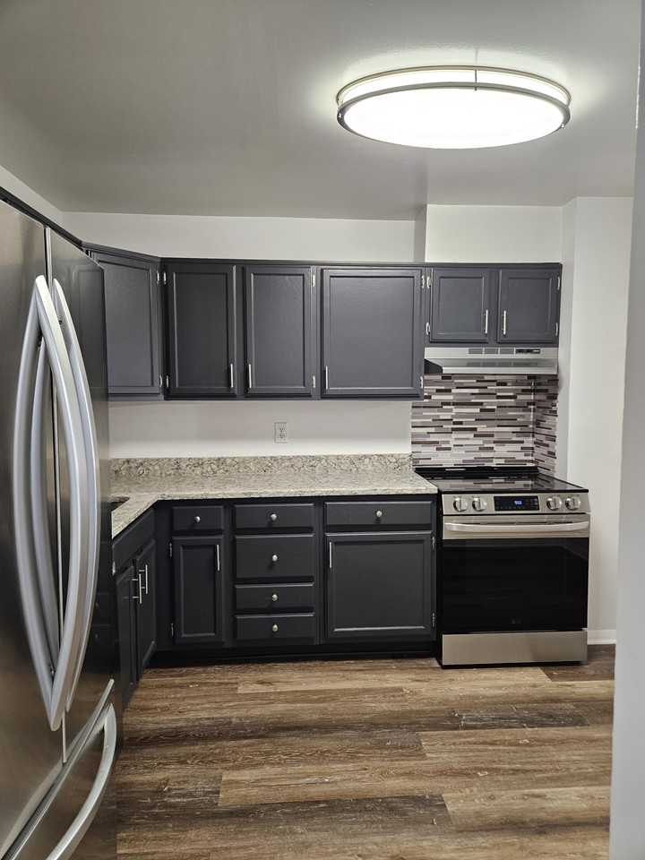 6322 Bentham Court - Photo 2 of 37