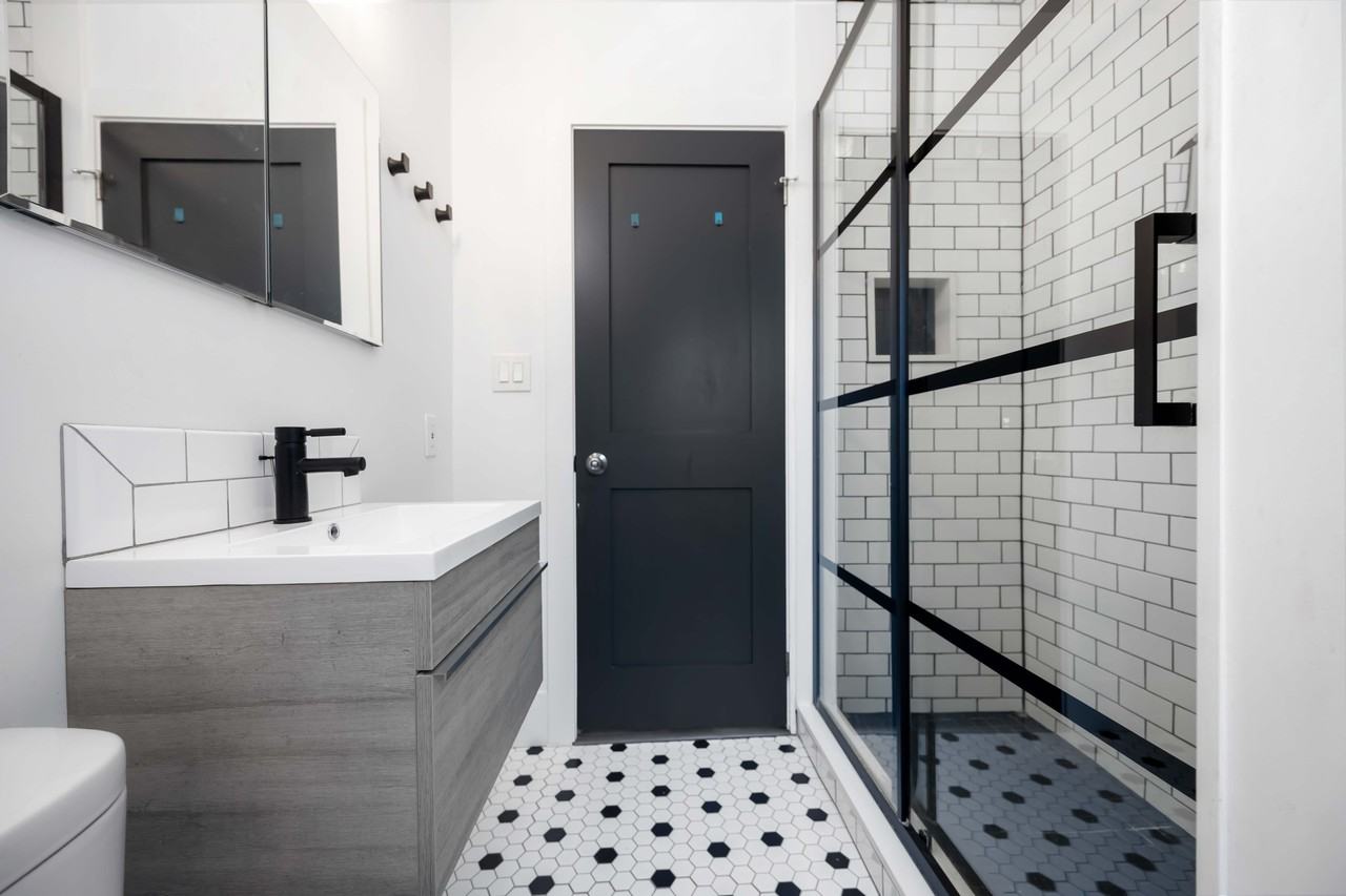 647 Saint Clair Avenue West #A - Photo 3 of 11