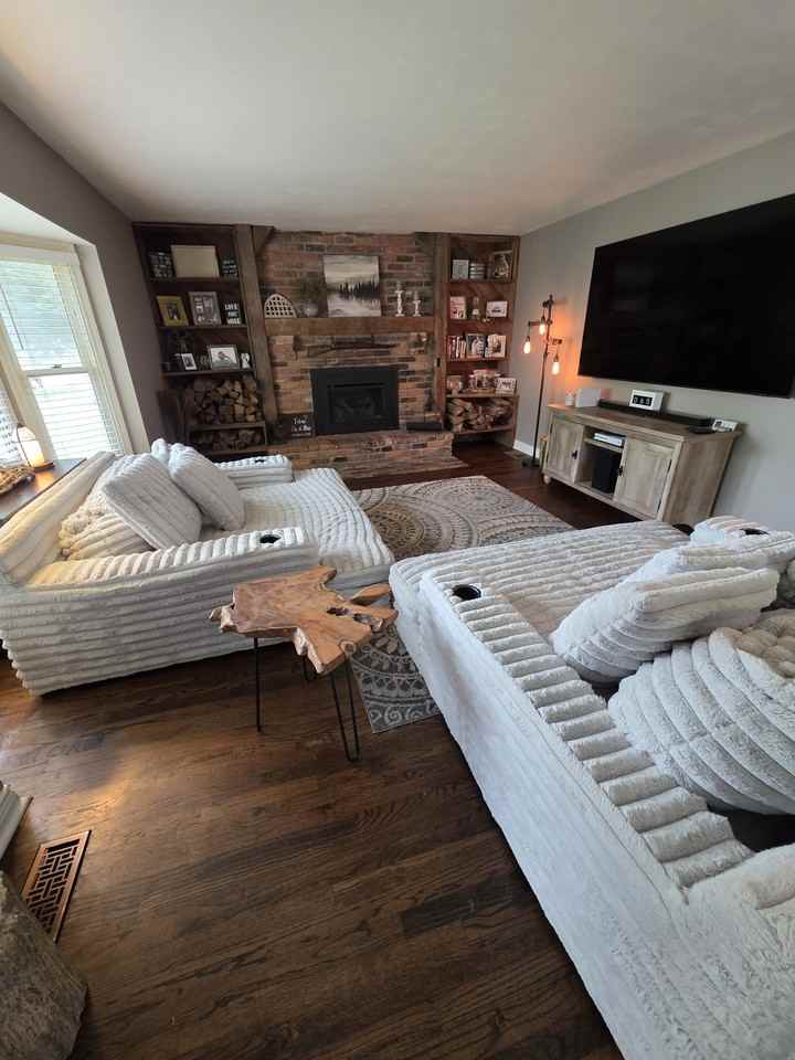 280 Fairgrove St #280 - Photo 2 of 17